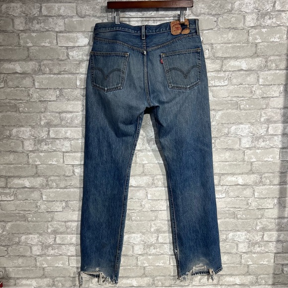 36x36 Vintage 90s Y2K Levi's 501Button Fly Medium Wash Dad Jeans *Flawed* - Picture 8 of 16